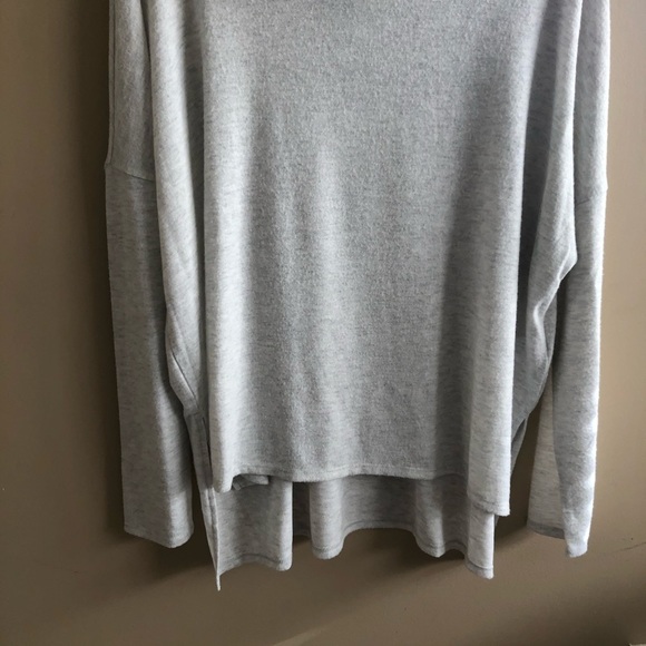 Lucky Brand Light Gray Mock Turtle Neck Long Sleeve Sheer High Low Top - Picture 4 of 10